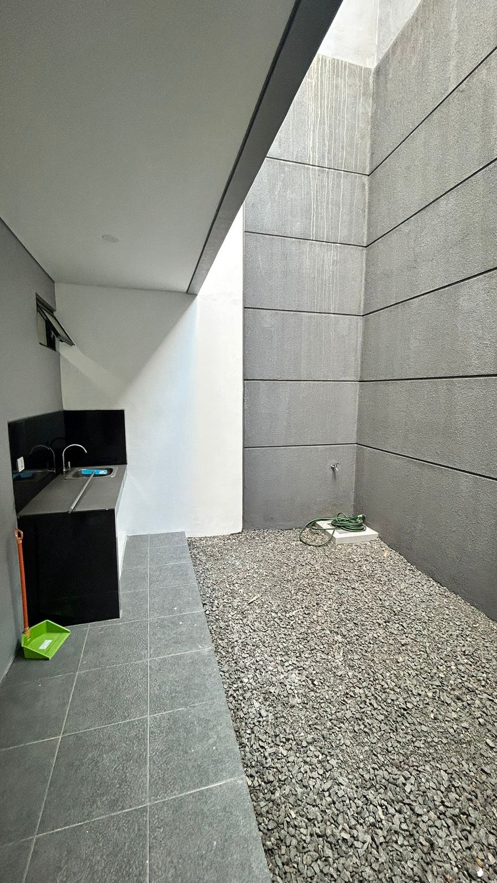 Rumah Bagus Di Melia Hyra Graha Raya Bintaro Jaya
