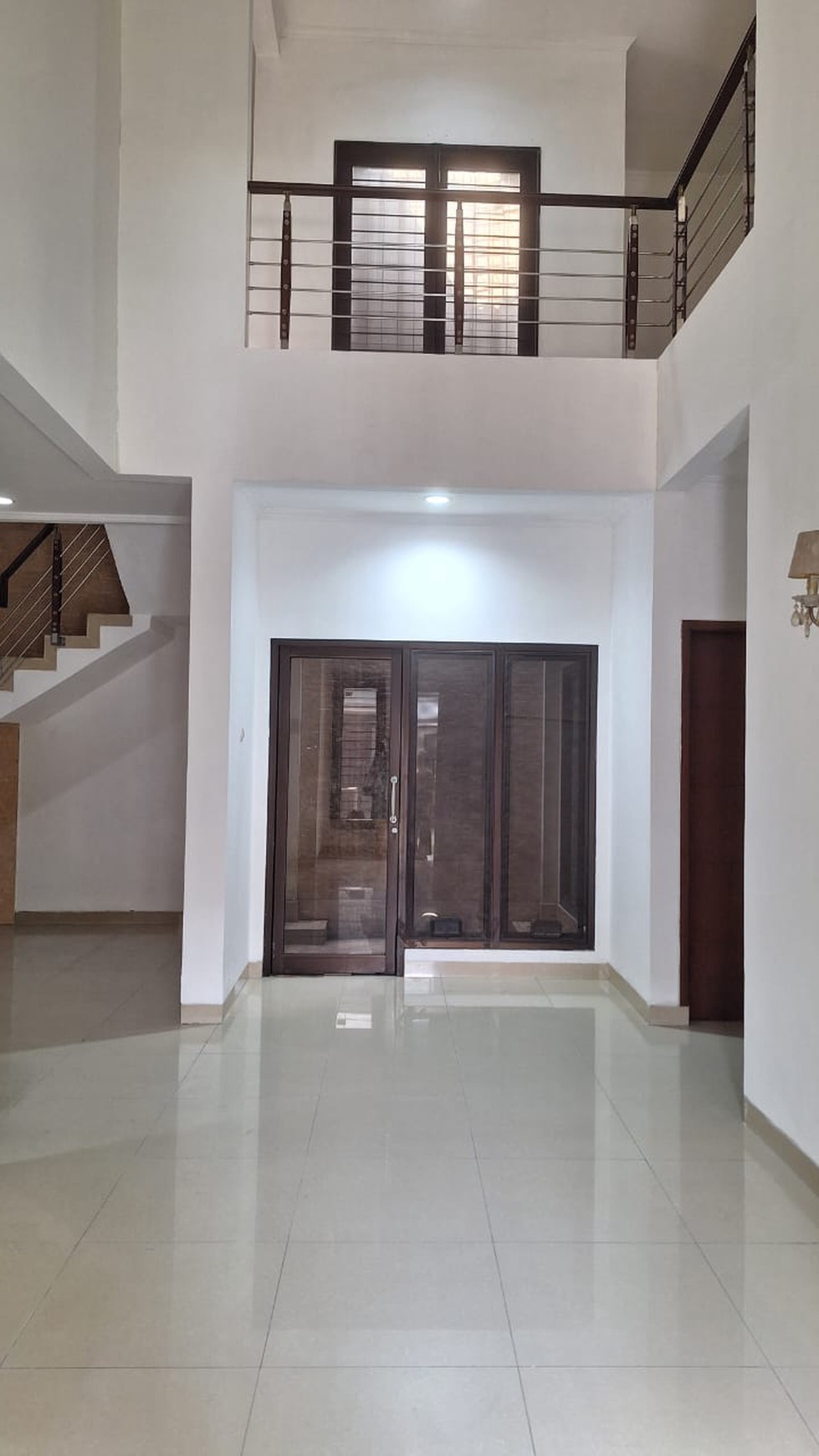 Rumah Bagus Di Mahagoni Park Graha Raya Bintaro Jaya