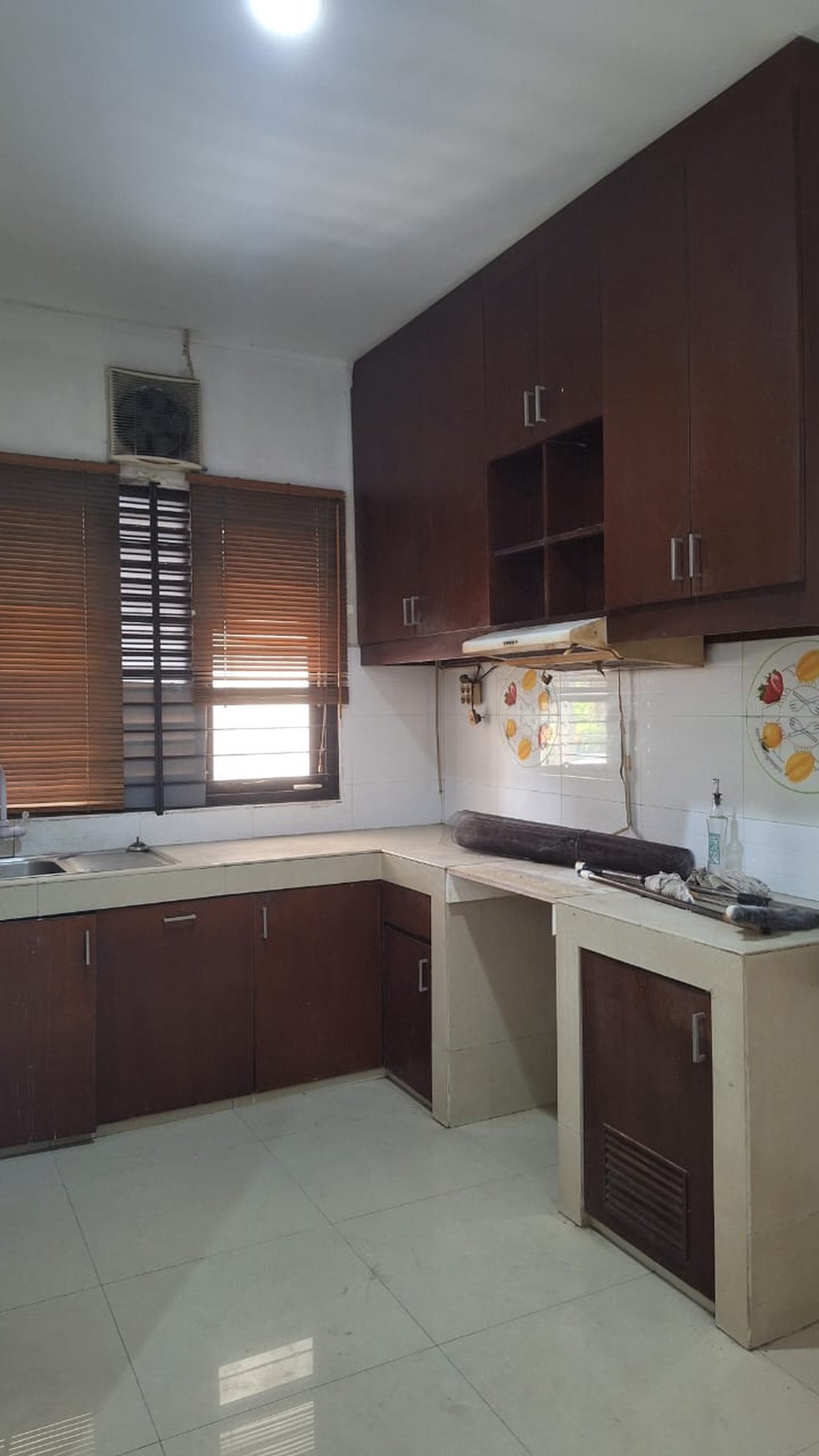 Rumah Bagus Di Mahagoni Park Graha Raya Bintaro Jaya