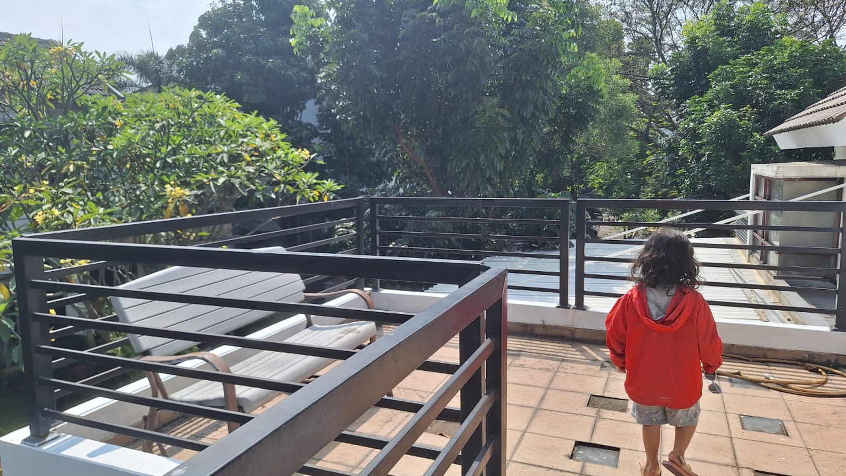 Rumah Bagus Di Mahagoni Park Graha Raya Bintaro Jaya