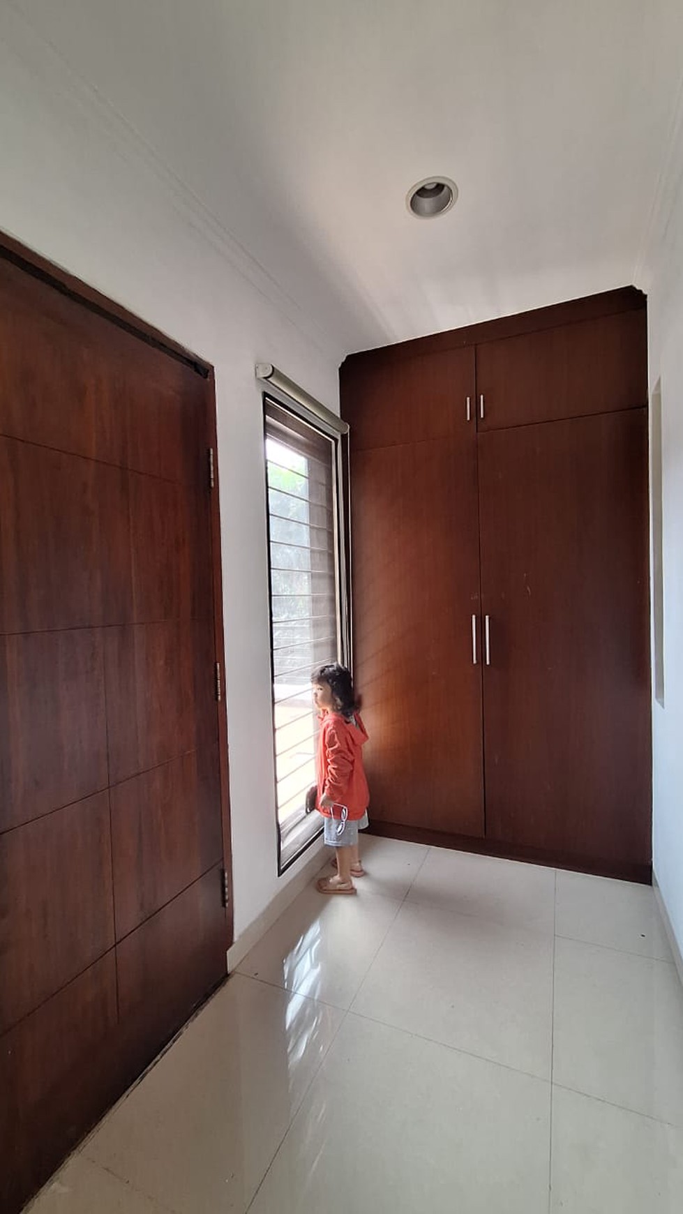 Rumah Bagus Di Mahagoni Park Graha Raya Bintaro Jaya