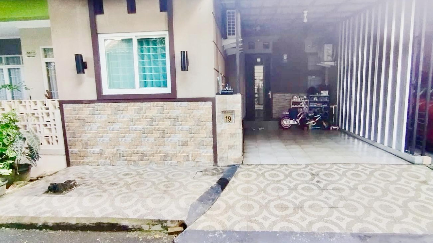 Rumah Bagus Di Cluster Celesta, Graha Raya Bintaro Jaya