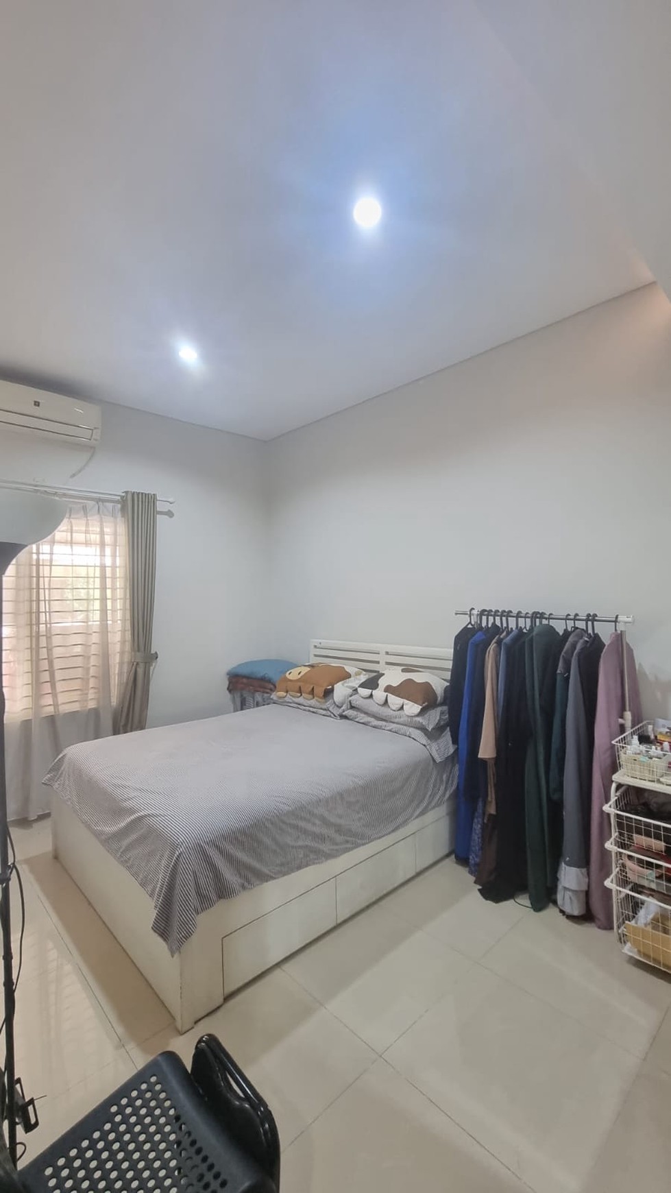 Rumah 2½ Lantai Siap Huni Lokasi Strategis dan Asri @Graha Raya