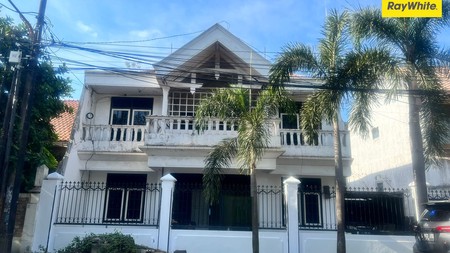 Dijual Rumah 2 lantai di Ketintang Madya Surabaya