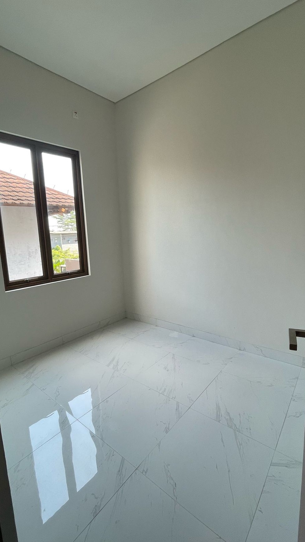 Rumah Bagus Di Komp Pesona Rembulan Serpong Tangerang Selatan