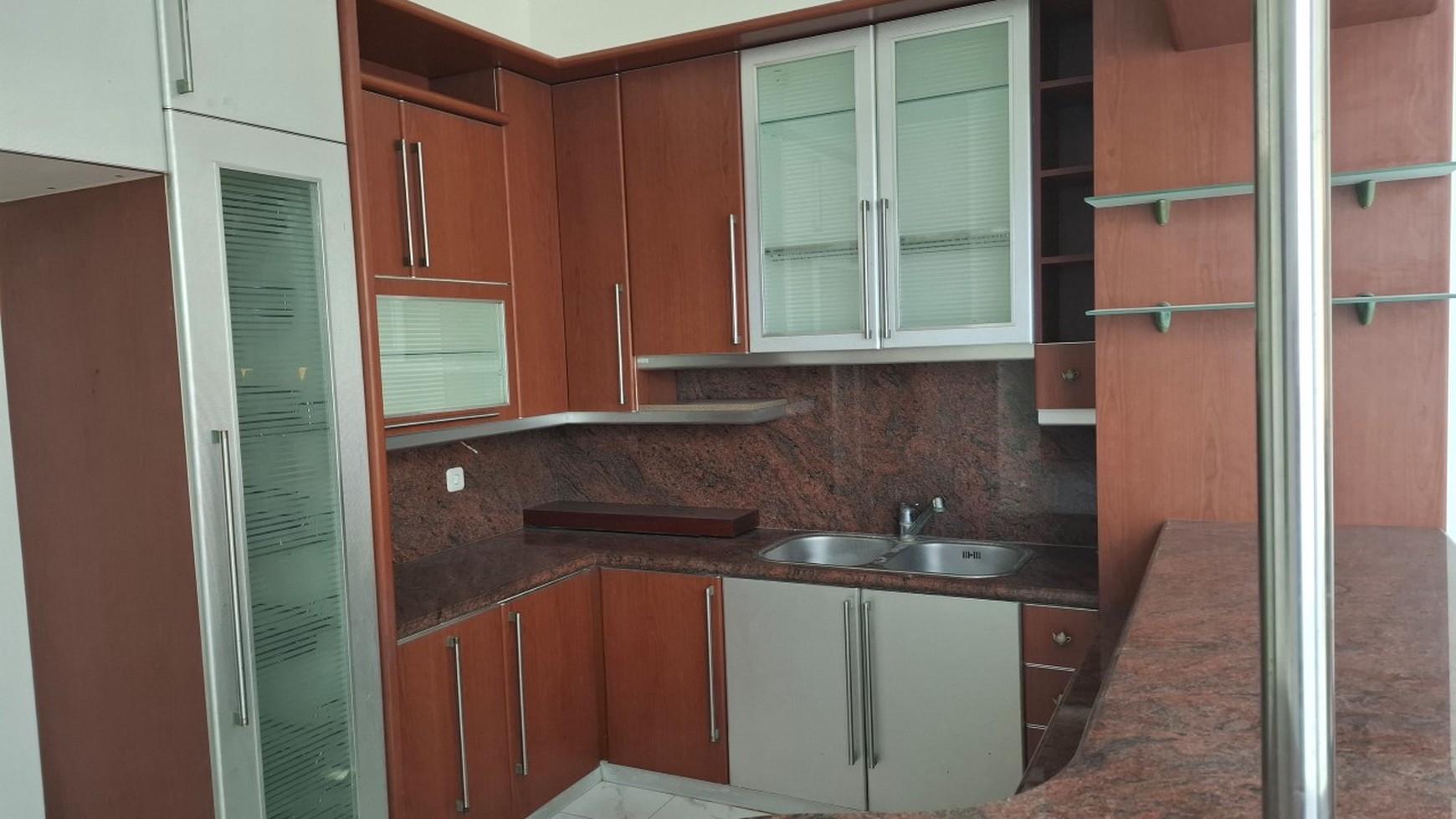 Rumah Bukit Gading Mediterania, Kelapa Gading