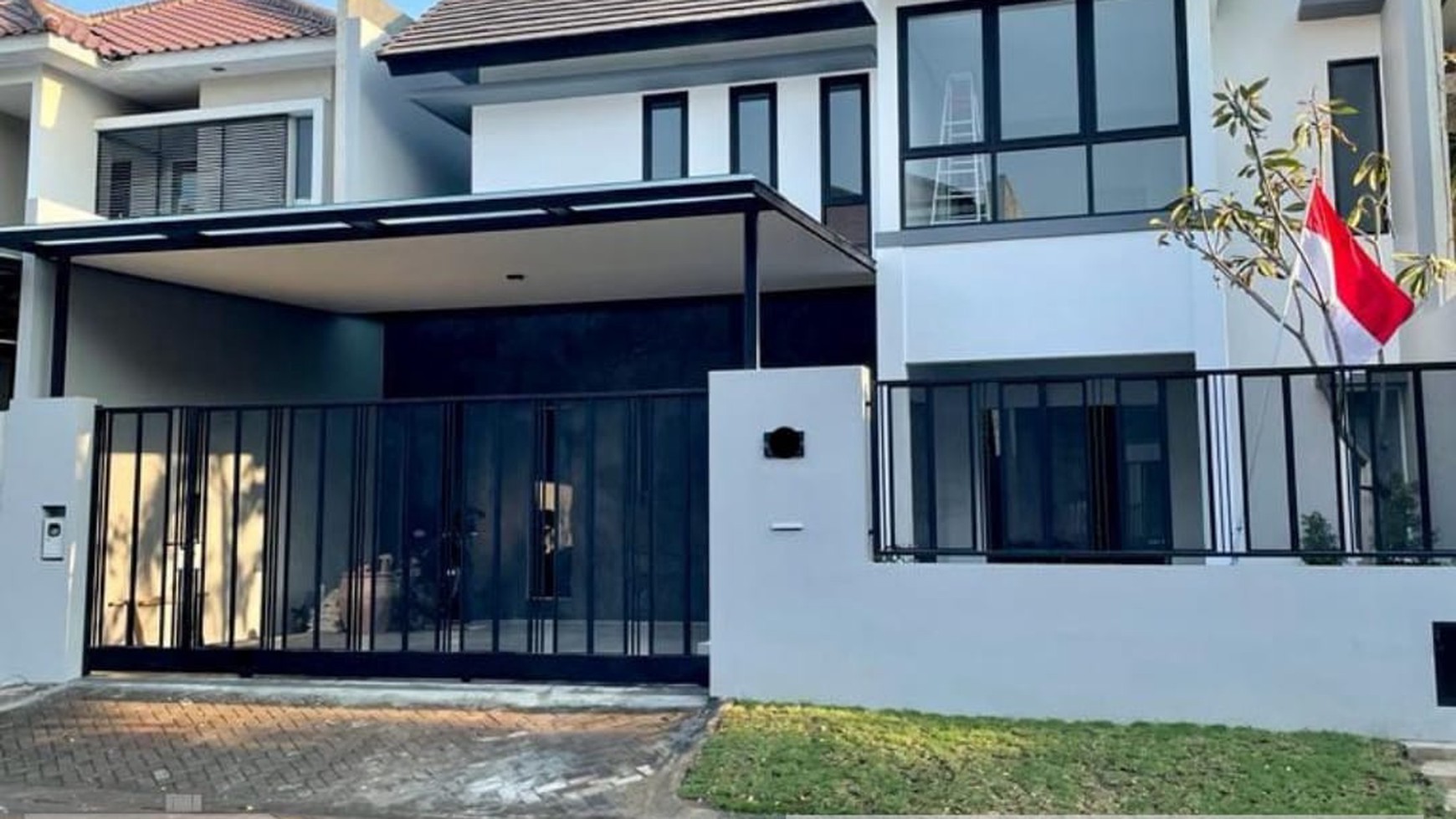 Dijual Rumah Baru Dian Istana - Surabaya Barat