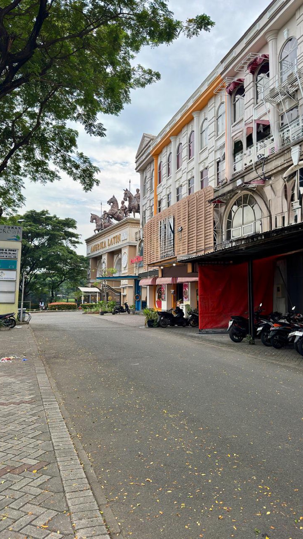 Dijual Ruko Crown Green Lake City, Cipondoh Tangerang