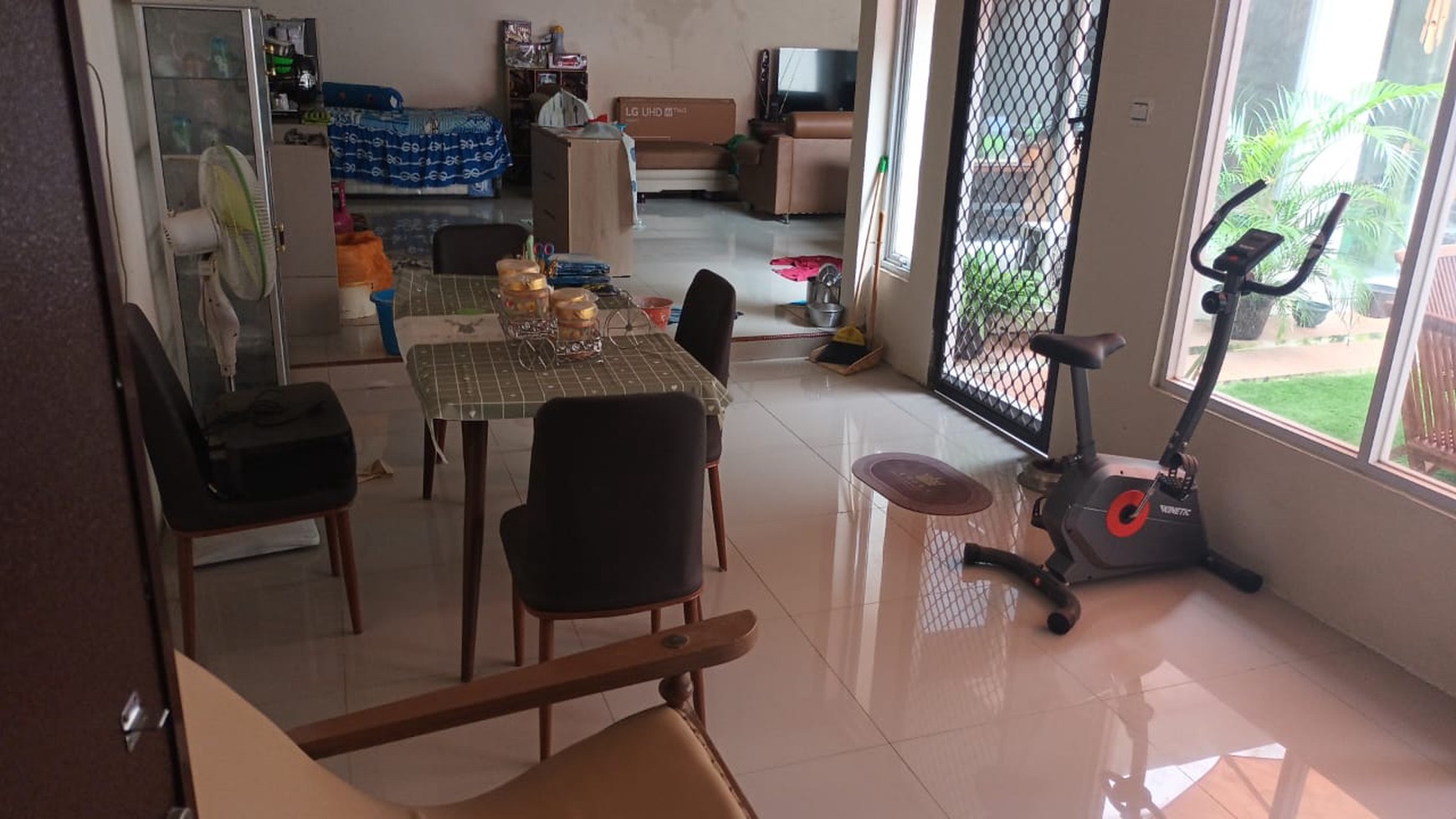 Di Jual Rumah Aktif untuk Kosan & Toko Jl. Tenggilis Utara, Surabaya