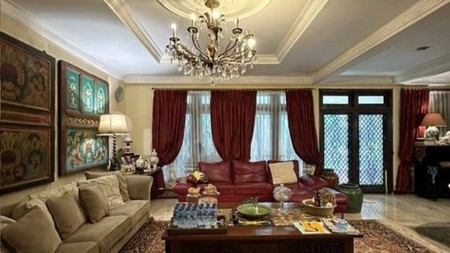 Rumah Luas Permata Hijau 