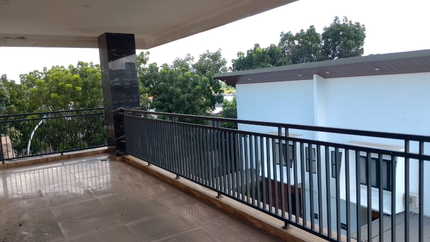 Rumah Hook ada Kolam Renang di The Icon Cluster Simplicity BSD City