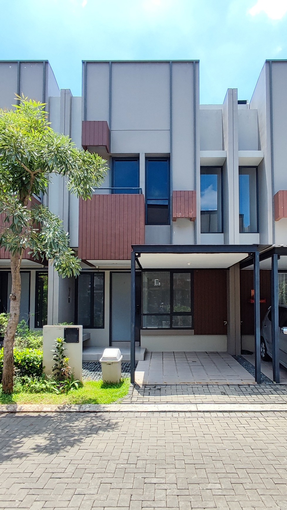 Best Price. Rumah bagus Tabebuya Invensihaus, BSD