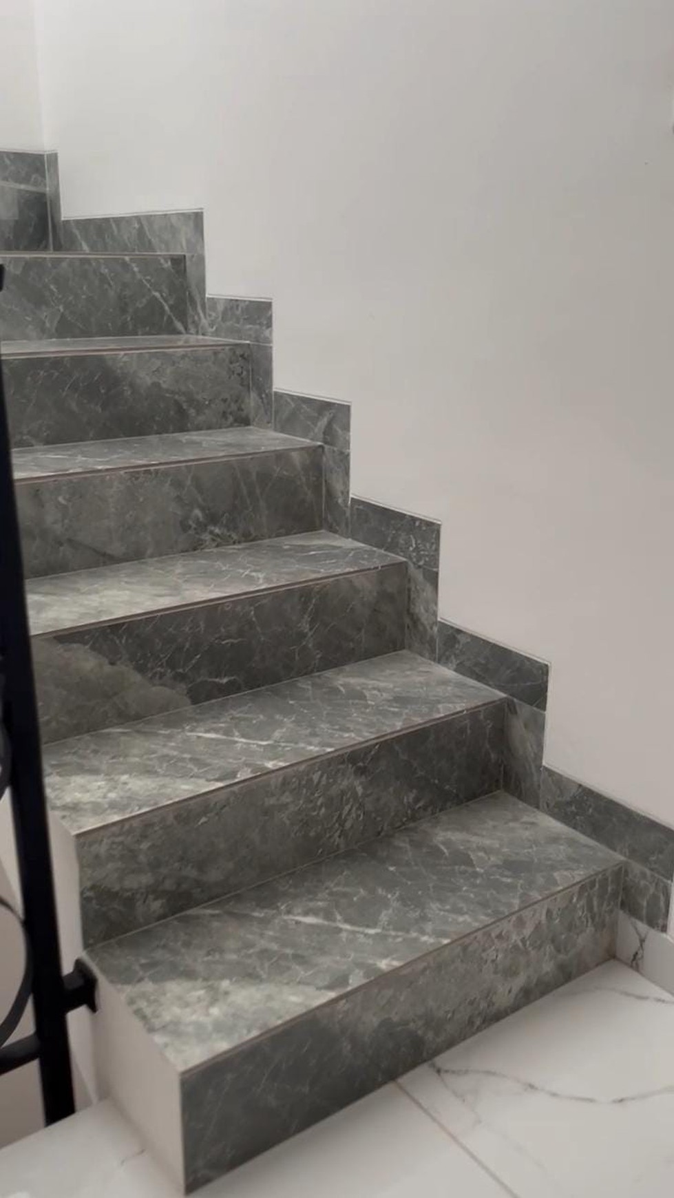 Rumah Baru full furnished siap Huni di Sutera Flamboyan