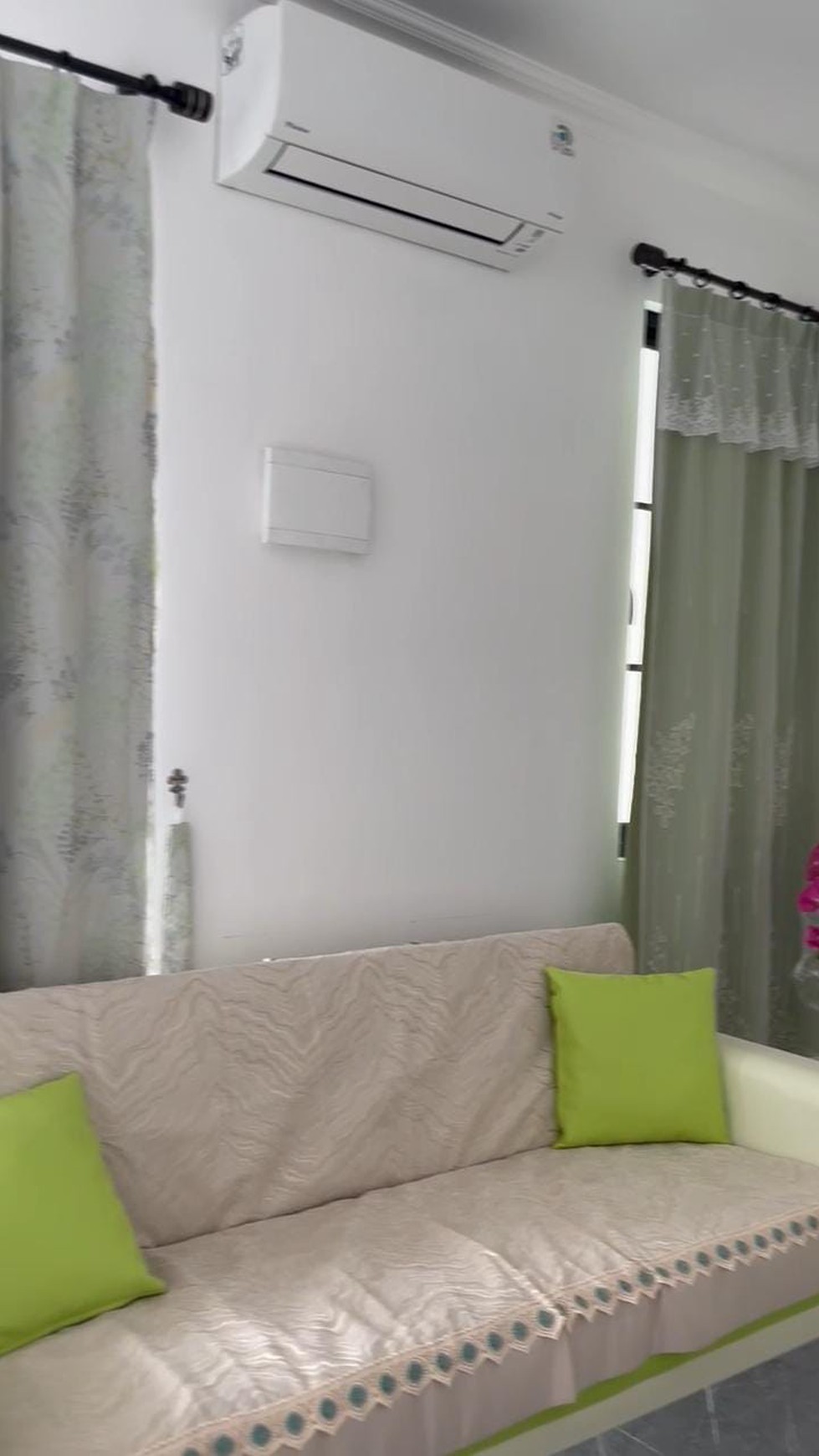 Rumah Baru full furnished siap Huni di Sutera Flamboyan