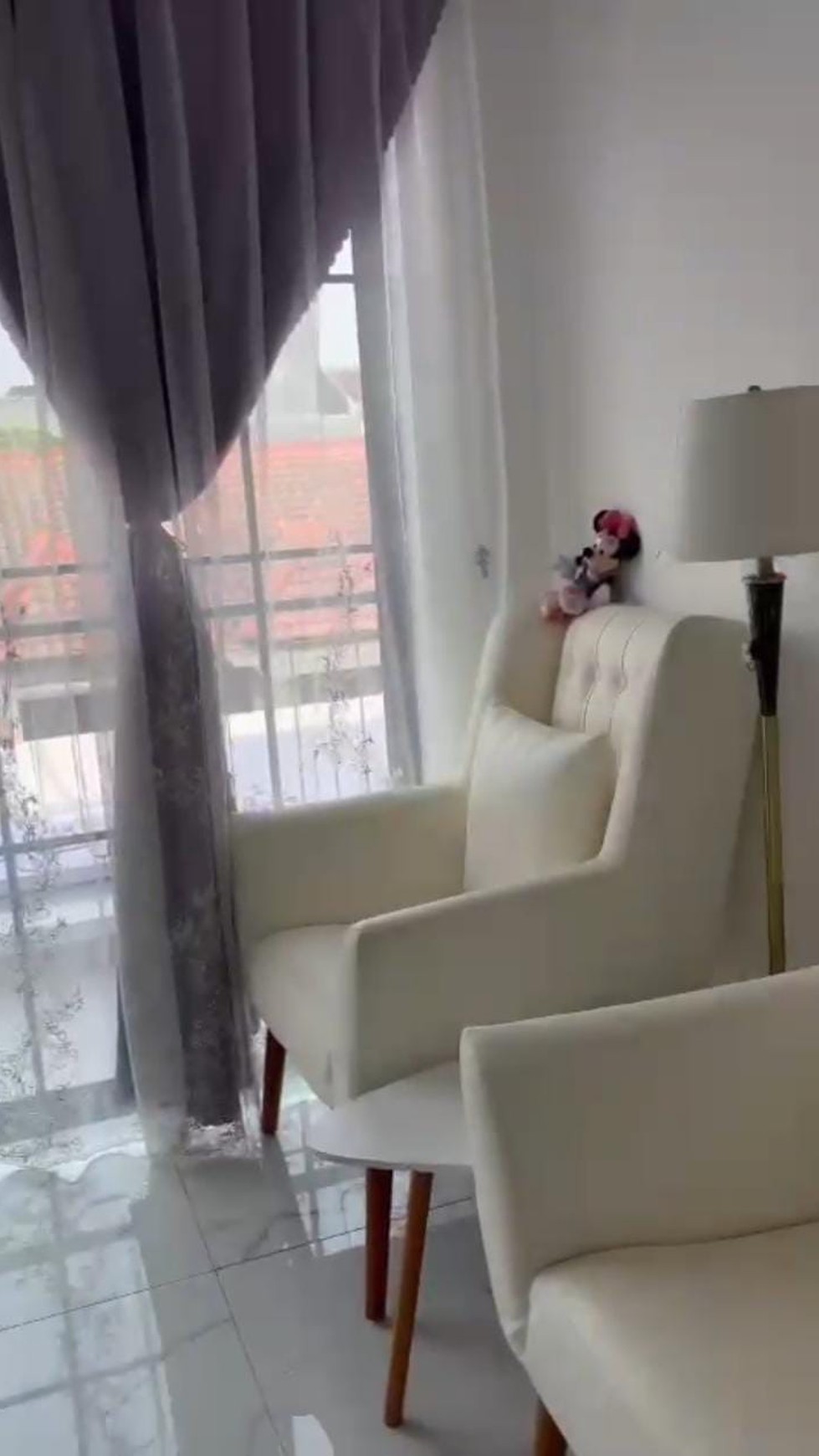 Rumah Baru full furnished siap Huni di Sutera Flamboyan