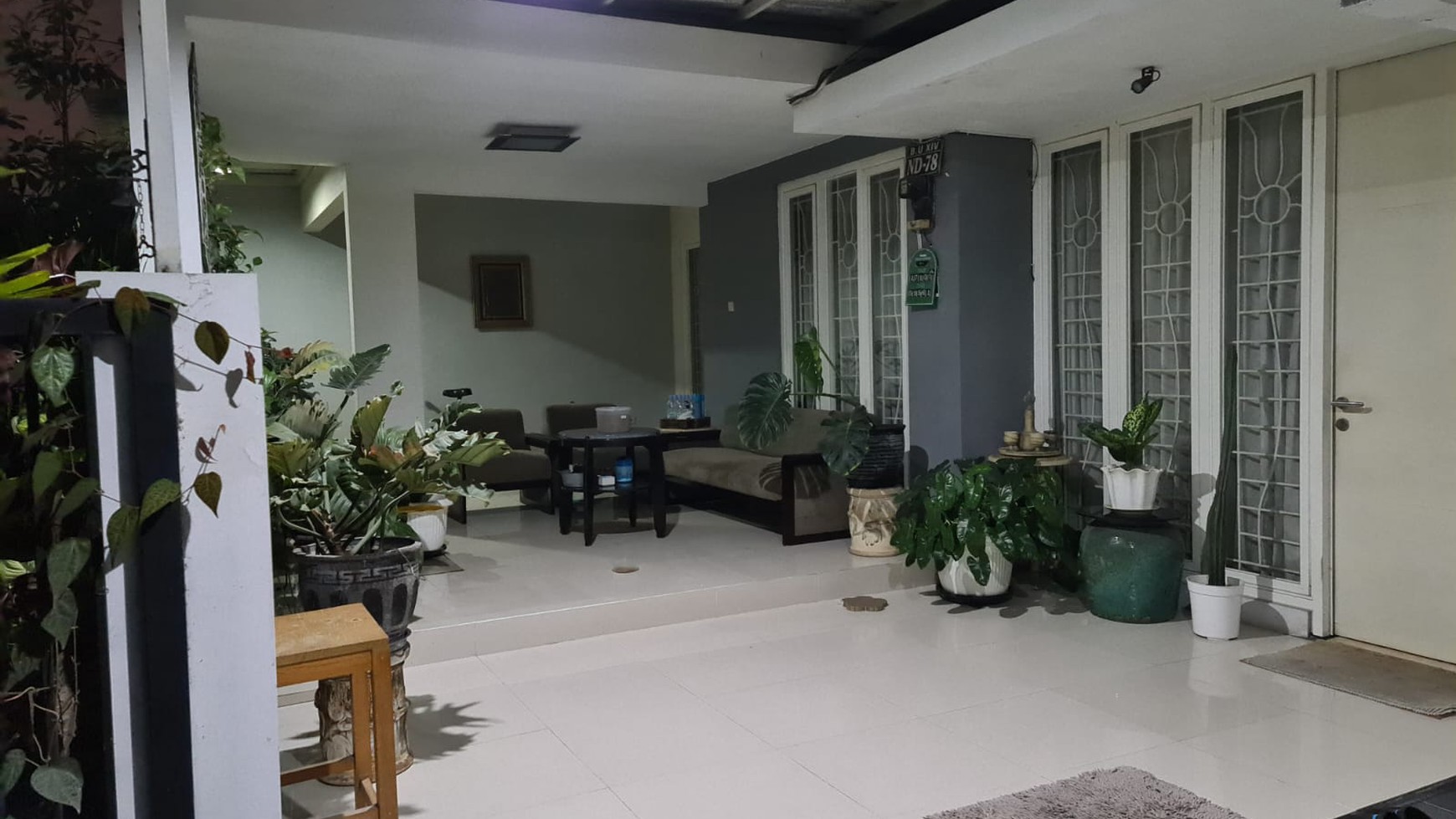 Rumah Strategis Minimalis Modern di Pondok Nirwana Rungkut