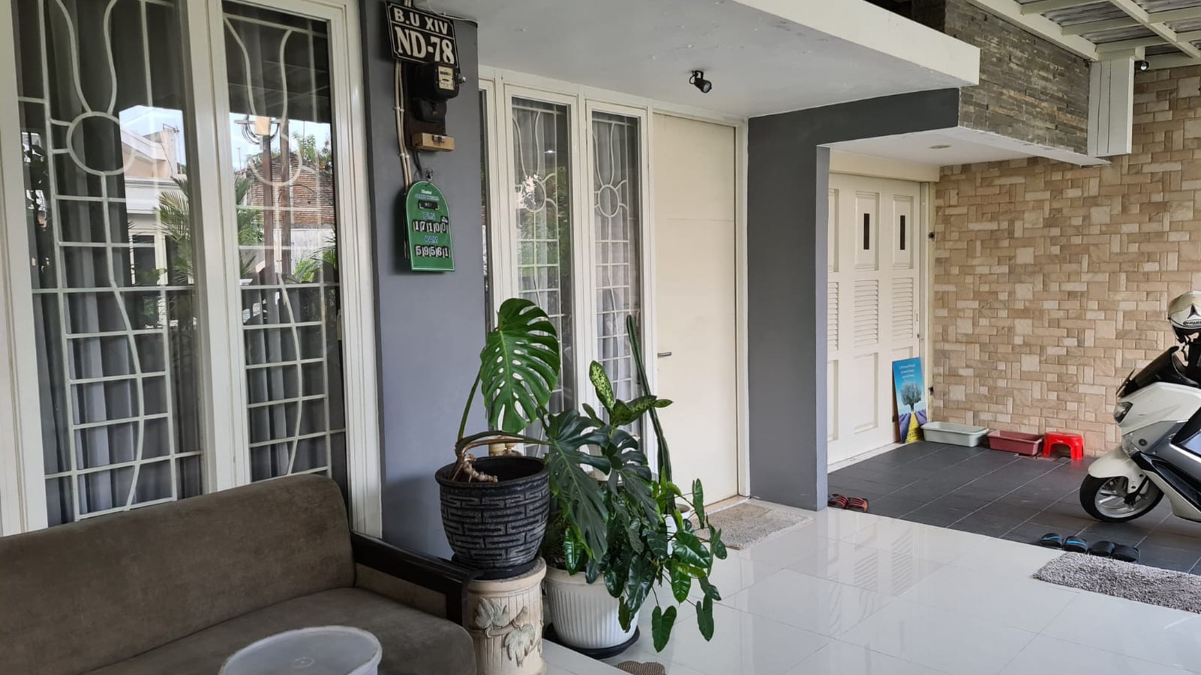 Rumah Strategis Minimalis Modern di Pondok Nirwana Rungkut