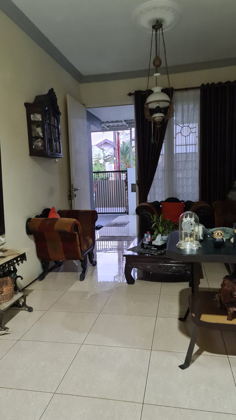 Rumah Strategis Minimalis Modern di Pondok Nirwana Rungkut
