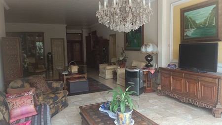 Di Jual Rumah di  Jl Puri Mutiara Cipete Selatan Jakarta selatan