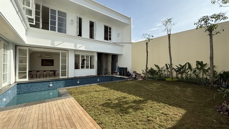 RUMAH MEWAH BARU AMERICAN CLASSIC DI KEMANG DALAM AREA, JAKARTA SELATAN
