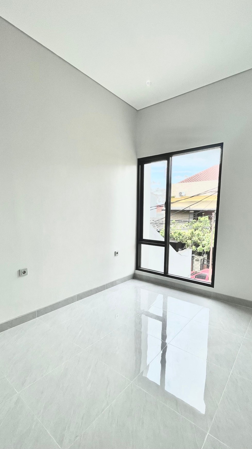 Rumah Baru 2 Lantai Griya Loka BSD city 