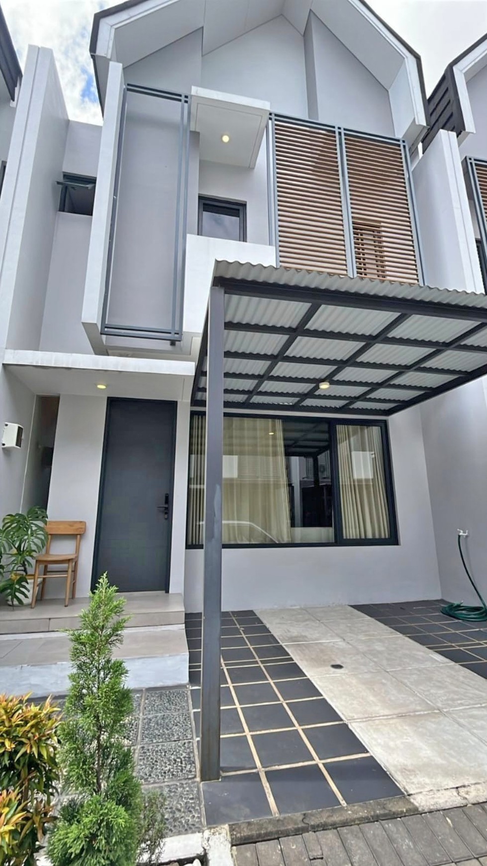 Rumah Cantik full furnished di Myza Type Cosmo BSD City