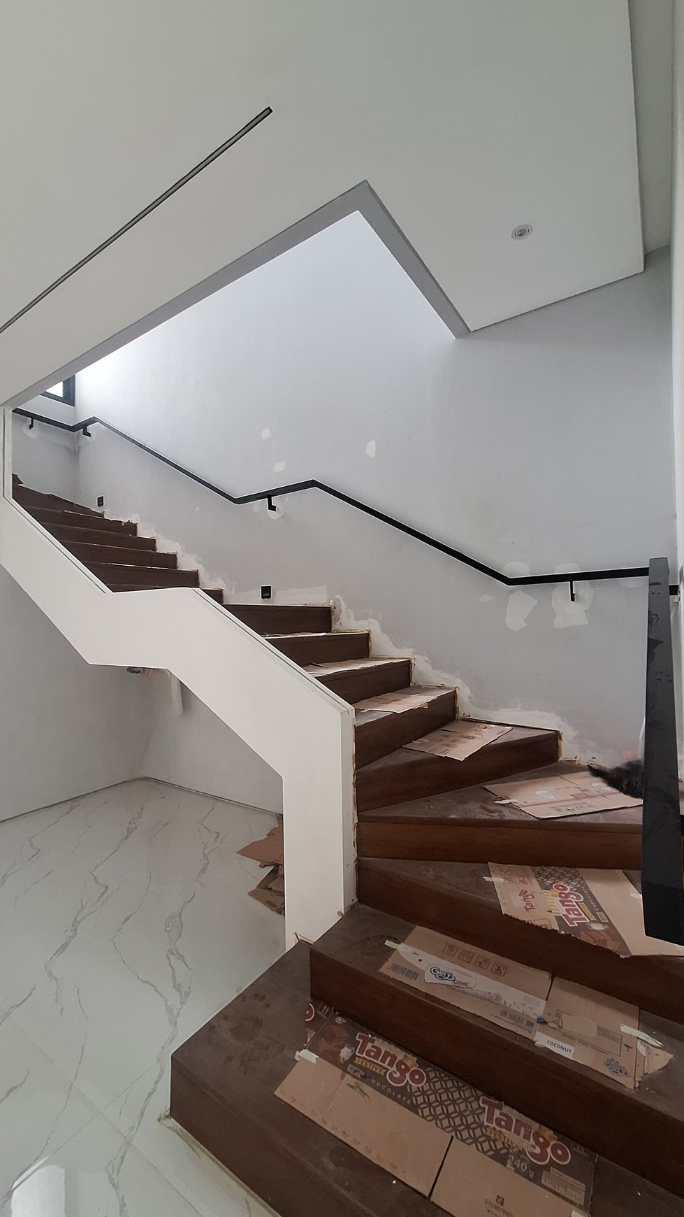 Dijual Rumah Baru 5M an Citraland Surabaya Barat