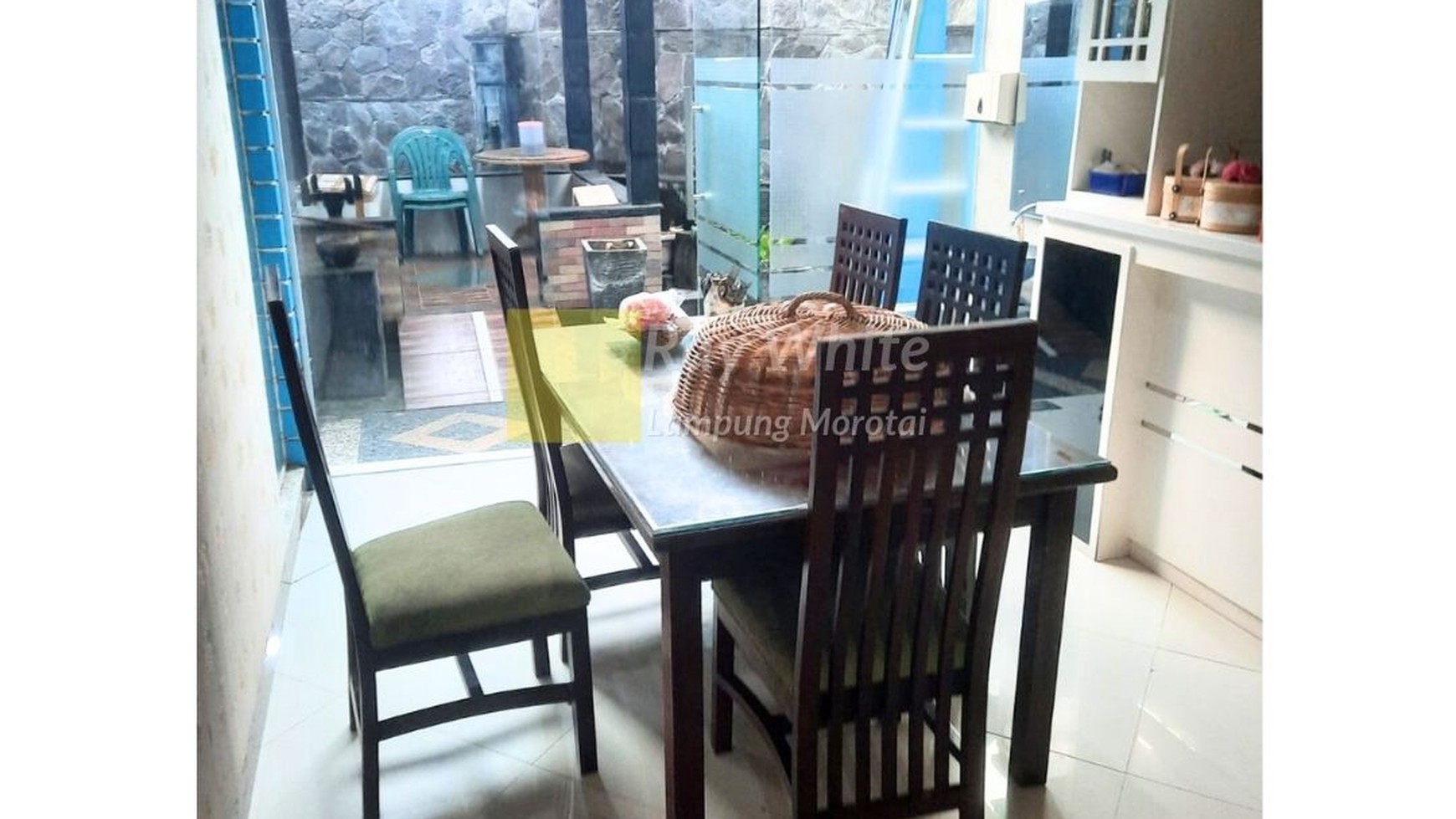 Rumah Hitung Tanah Area Cipete