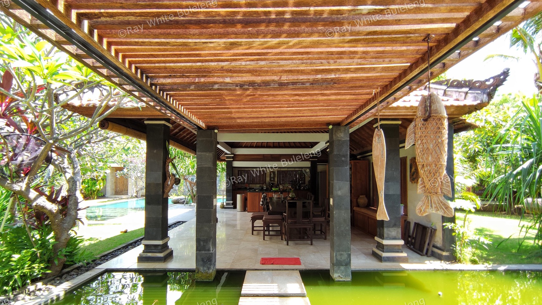 STUNNING FREEHOLD VILLA IN PEMUTERAN
