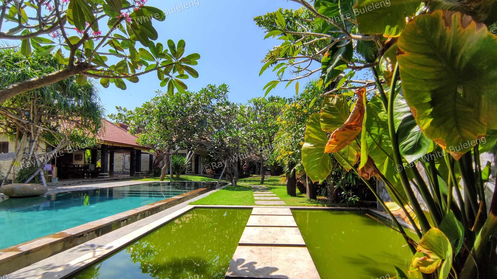 STUNNING FREEHOLD VILLA IN PEMUTERAN