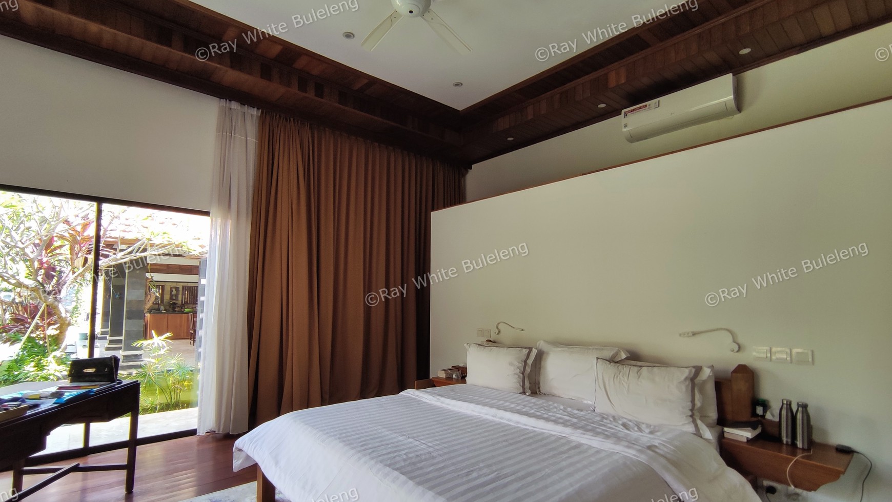 STUNNING FREEHOLD VILLA IN PEMUTERAN
