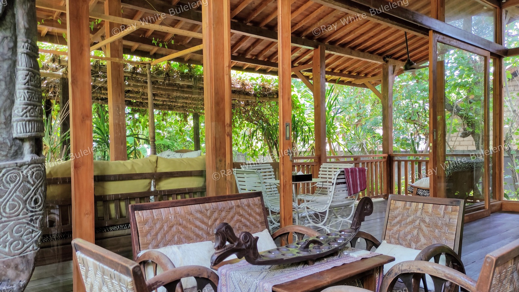 STUNNING FREEHOLD VILLA IN PEMUTERAN