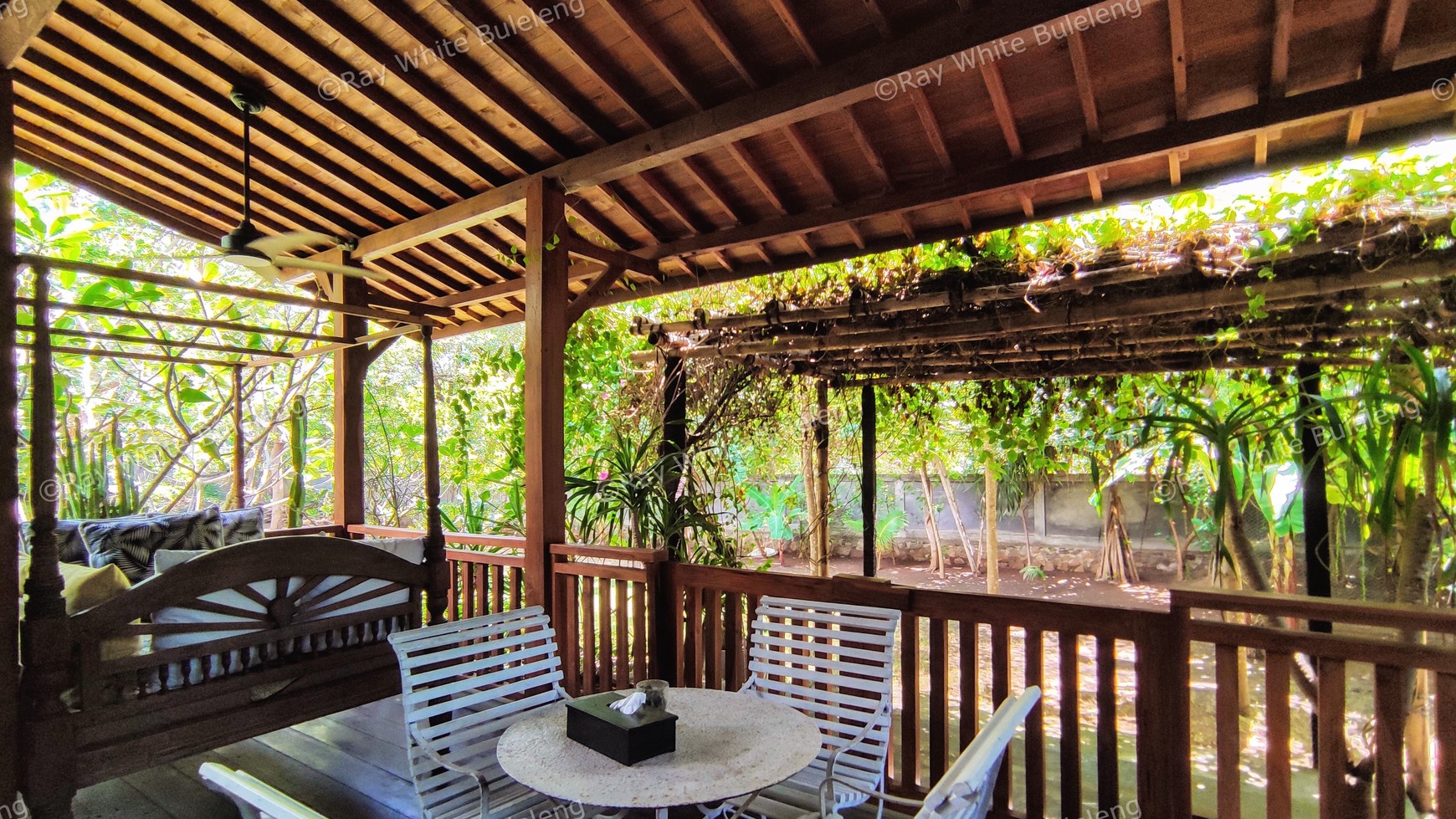STUNNING FREEHOLD VILLA IN PEMUTERAN