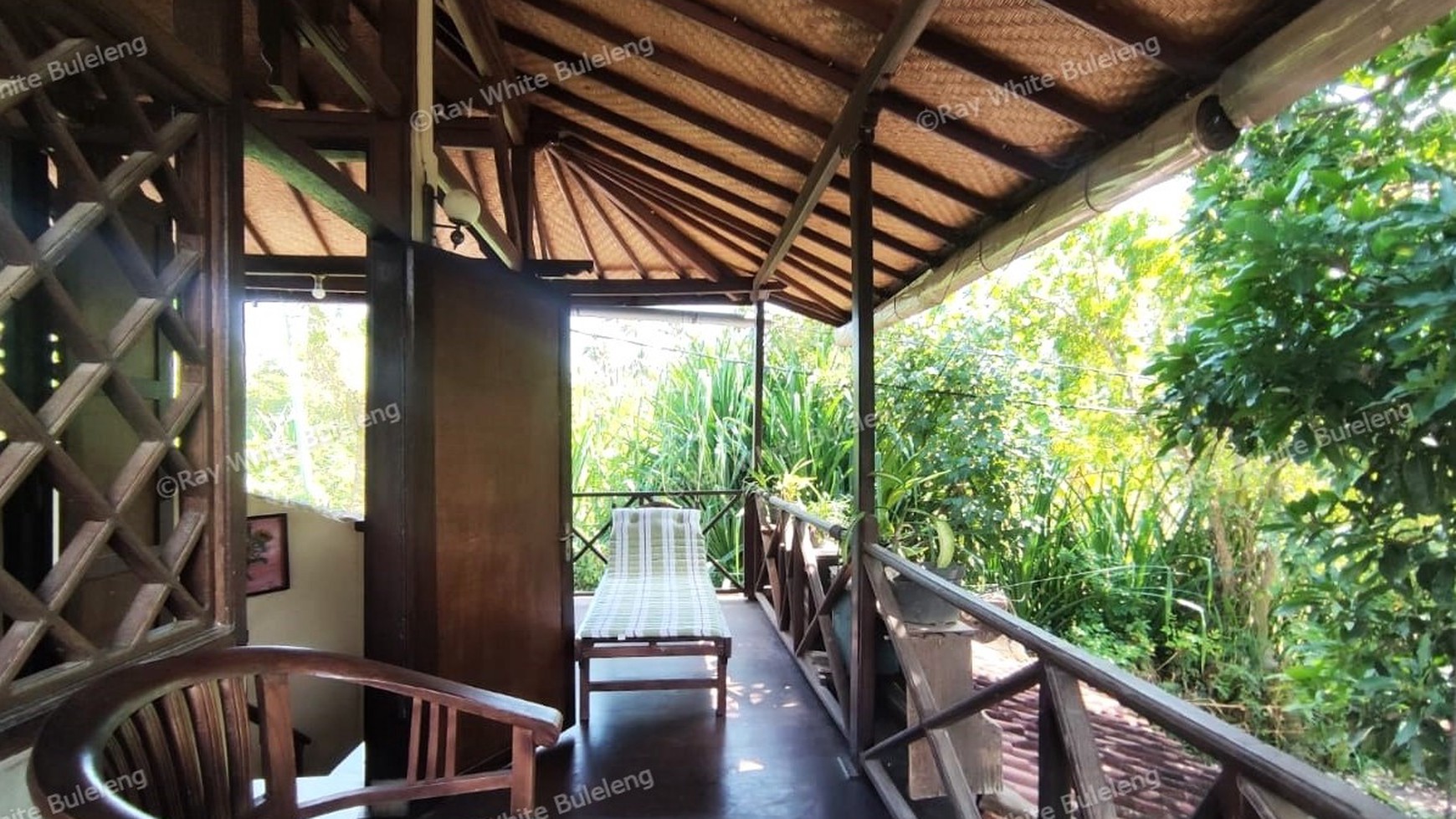 SPACIOUS 4-BEDROOM HOUSE FOR RENT IN CENTRAL LOVINA - NEAR BEACH AND LOCAL AMENITIES