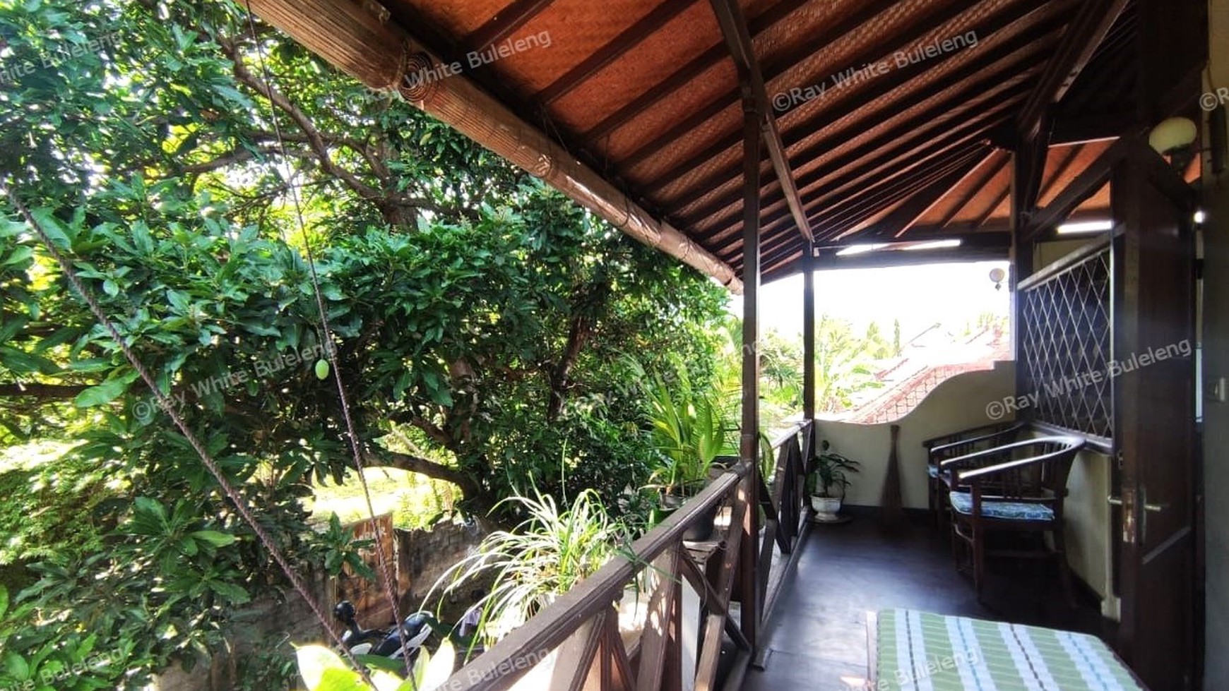 SPACIOUS 4-BEDROOM HOUSE FOR RENT IN CENTRAL LOVINA - NEAR BEACH AND LOCAL AMENITIES