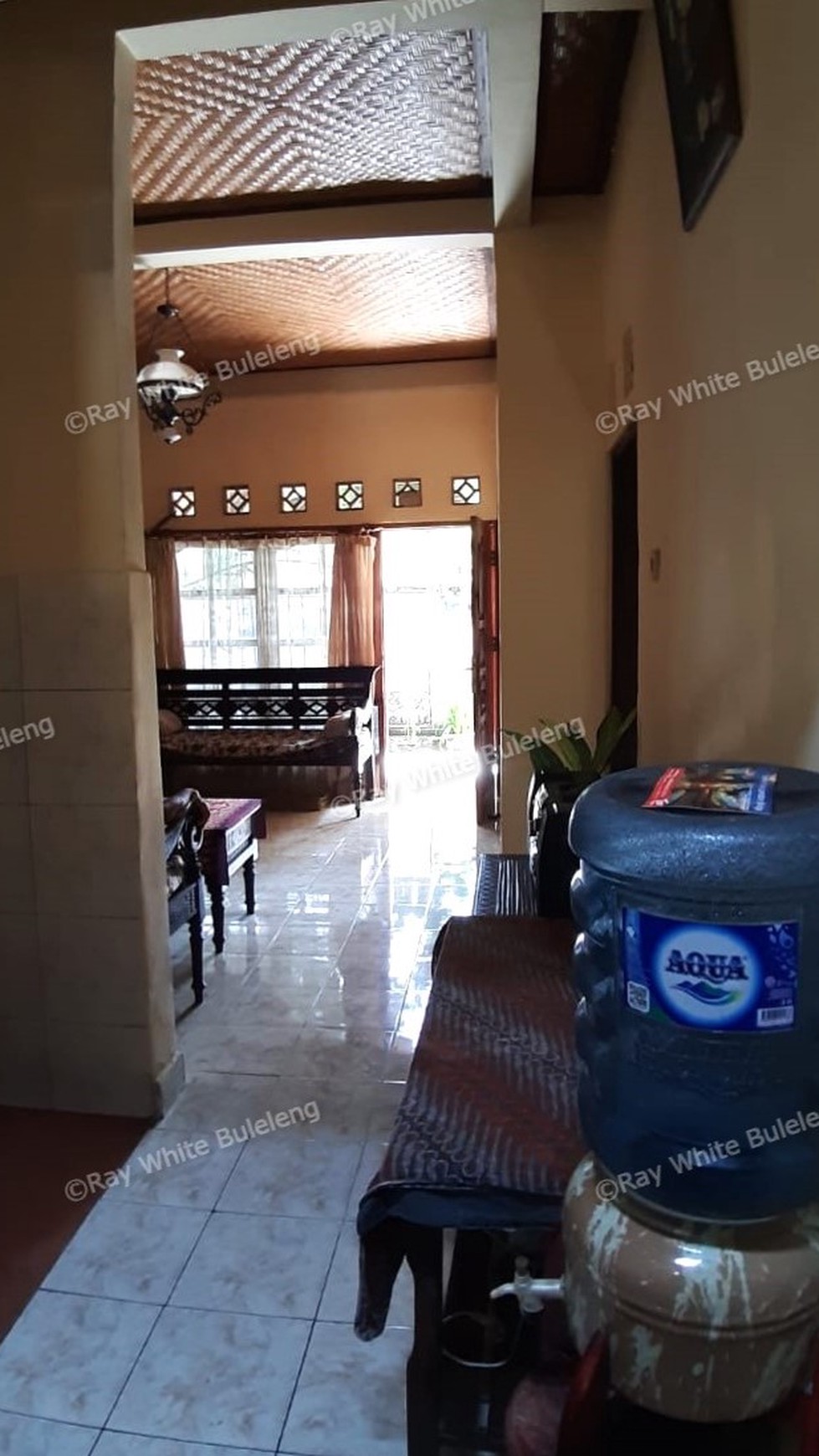 SPACIOUS 4-BEDROOM HOUSE FOR RENT IN CENTRAL LOVINA - NEAR BEACH AND LOCAL AMENITIES