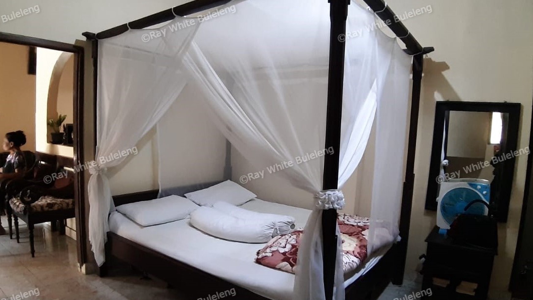 SPACIOUS 4-BEDROOM HOUSE FOR RENT IN CENTRAL LOVINA - NEAR BEACH AND LOCAL AMENITIES