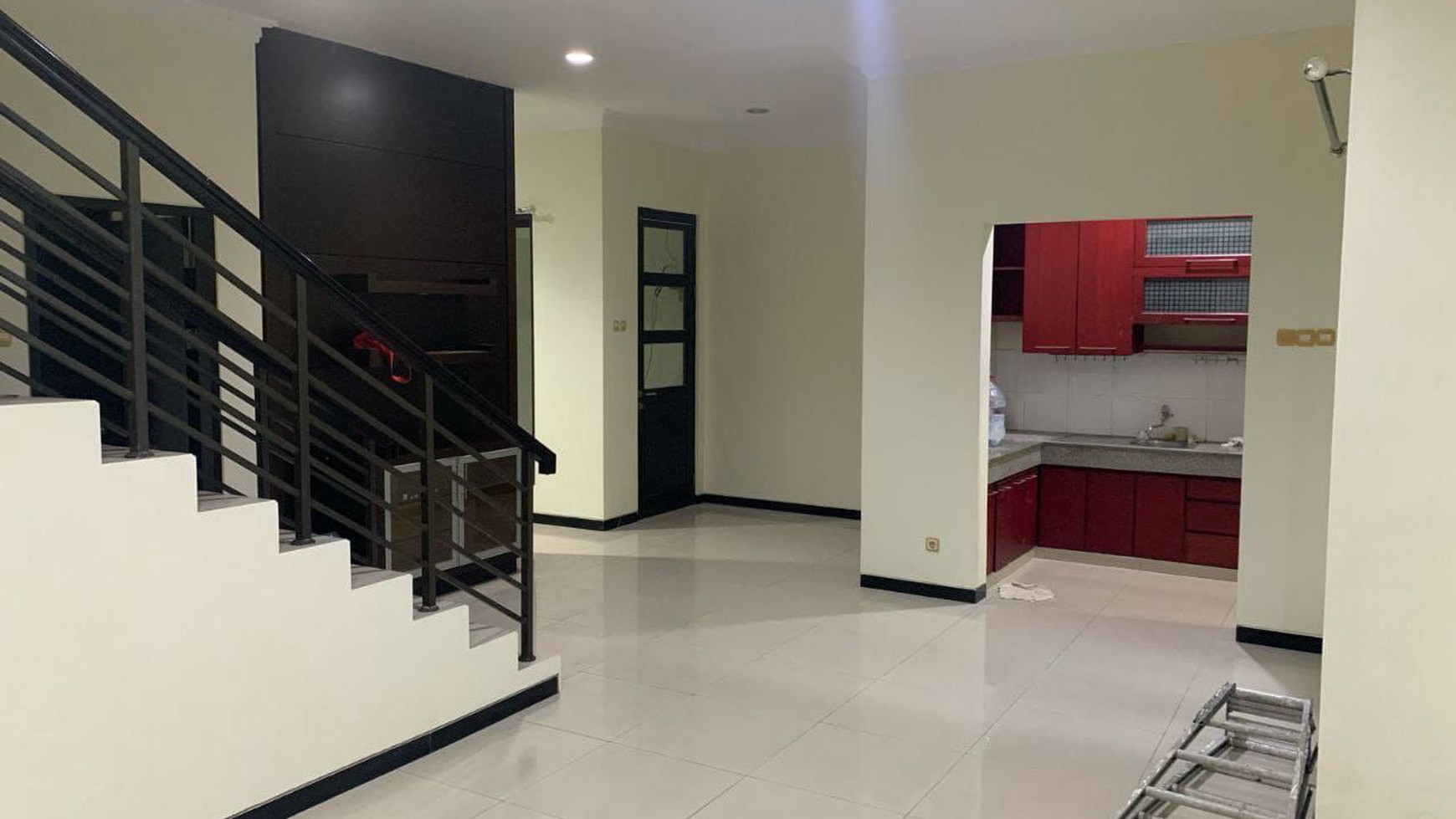 Rumah Cluster Kensington Royal Residence, Surabaya