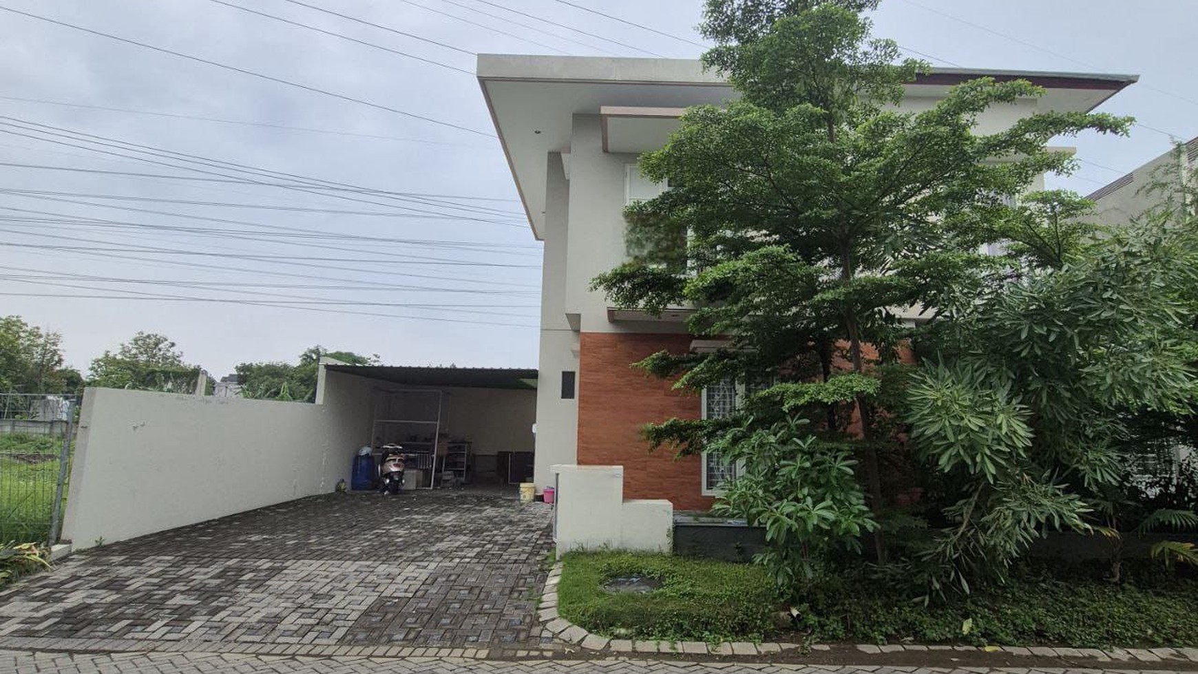 Rumah Cluster Harewood Royal Residence, Surabaya