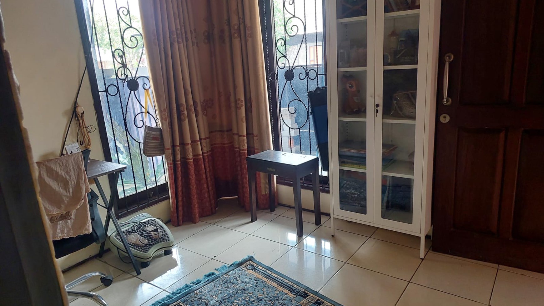 Rumah 2 Lantai Luas Siap Huni Posisi HOOK @Bintaro, Sektor 9.