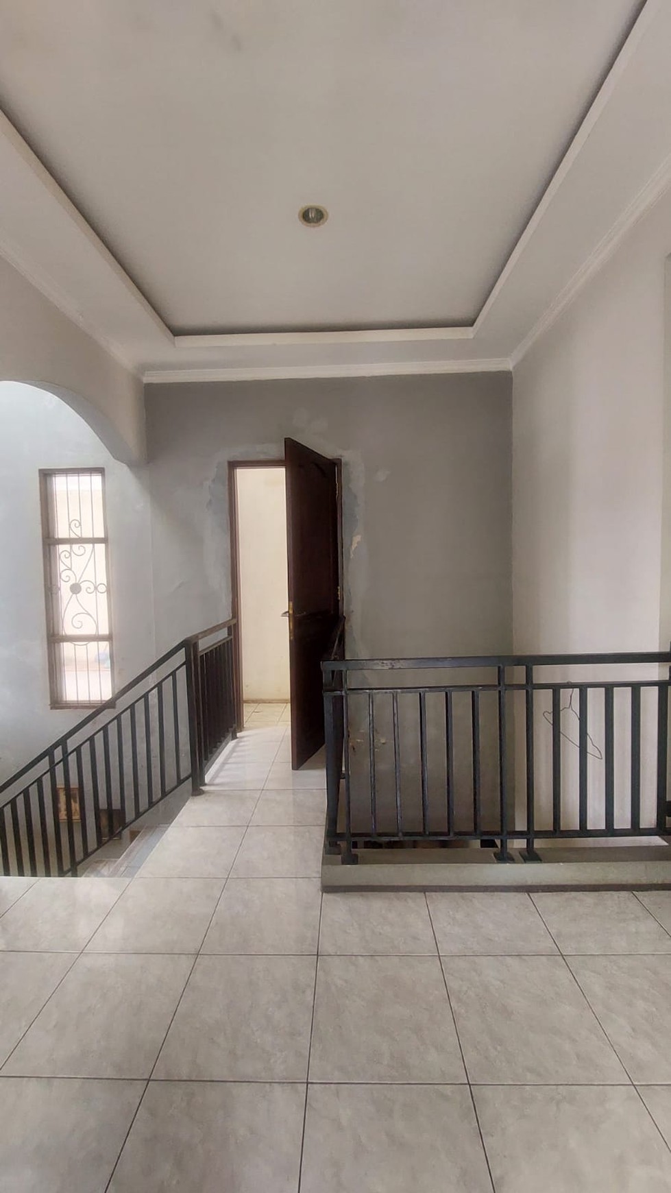 Rumah 2 Lantai Luas Siap Huni Posisi HOOK @Bintaro, Sektor 9.
