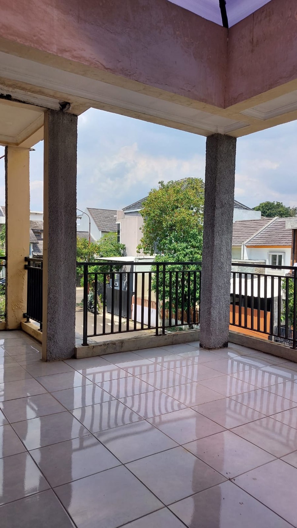 Rumah 2 Lantai Luas Siap Huni Posisi HOOK @Bintaro, Sektor 9.