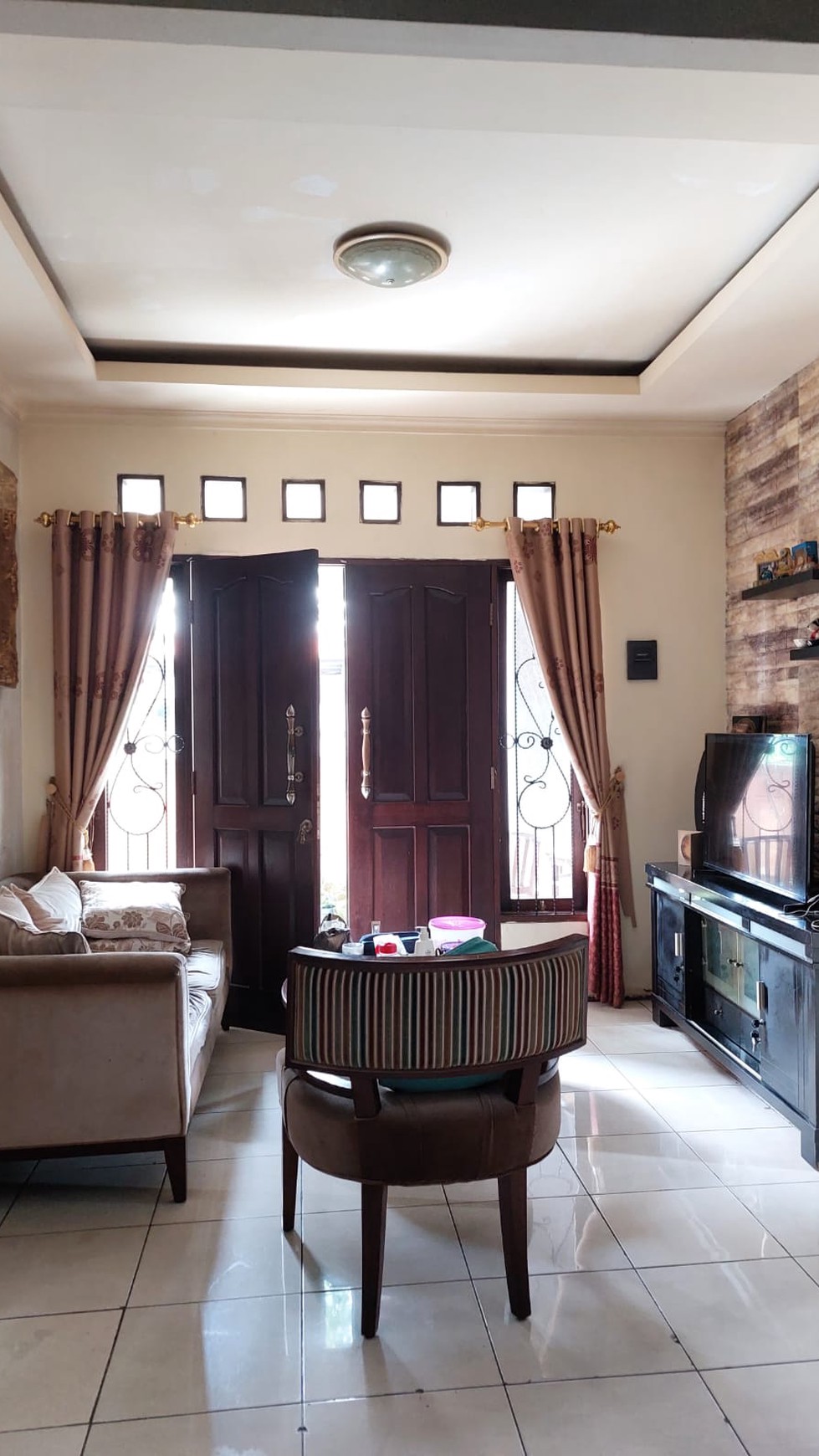 Rumah 2 Lantai Luas Siap Huni Posisi HOOK @Bintaro, Sektor 9.
