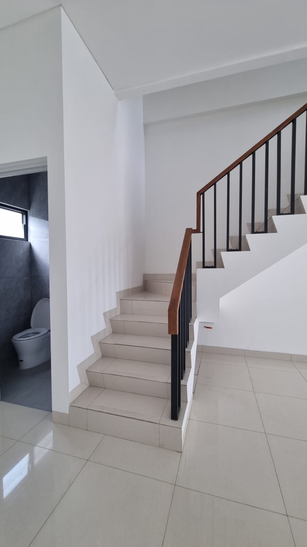 Ruko Brand New 3 lantai di Greenwich Business Park BSD City