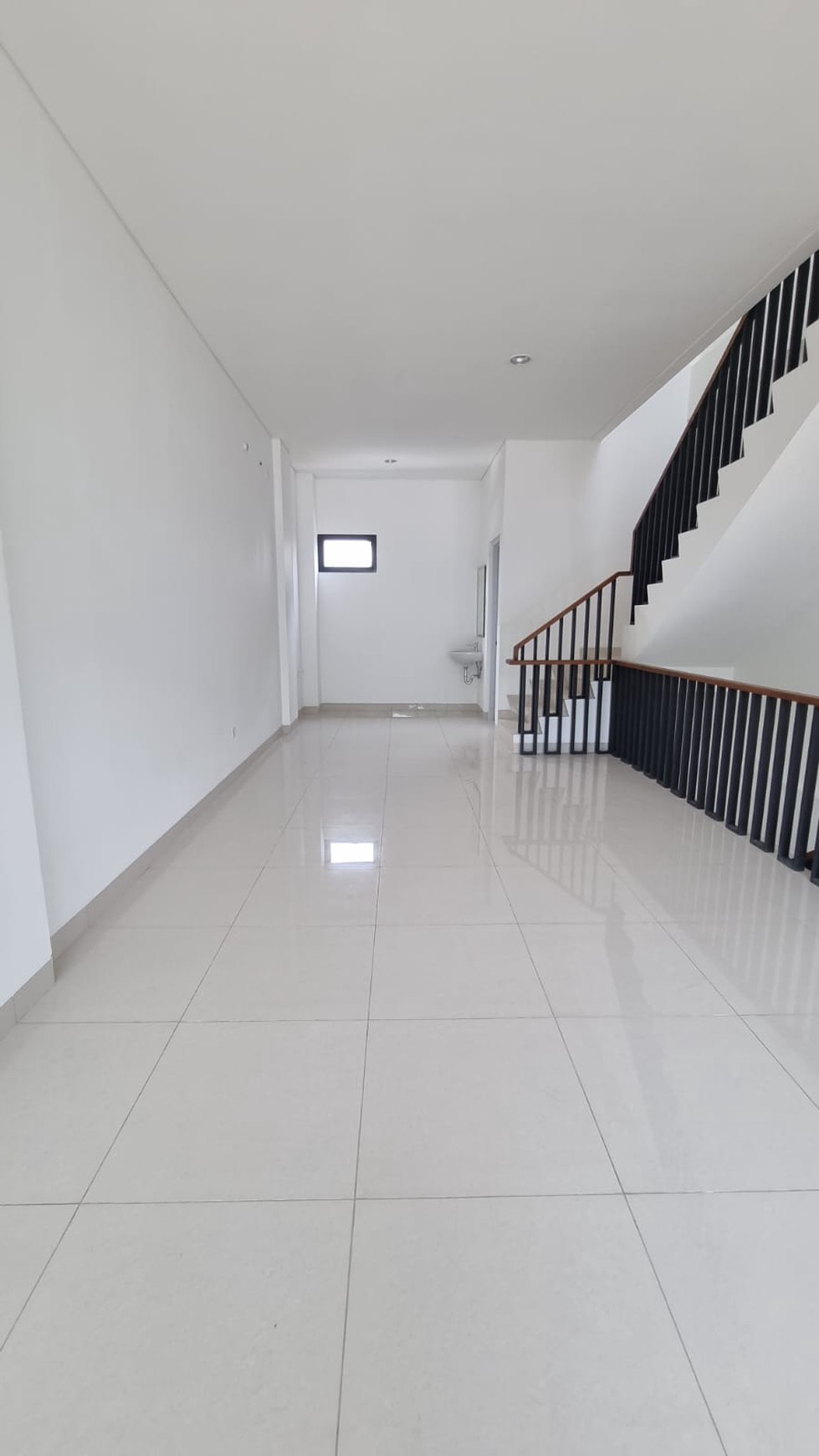 Ruko Brand New 3 lantai di Greenwich Business Park BSD City