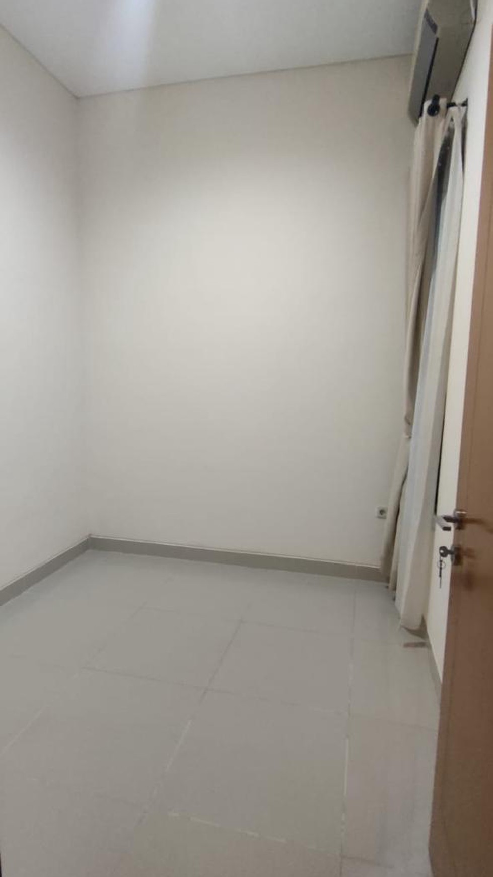 Rumah Siap Huni dengan Hunian Nyaman dan Asri di @Jombang, Ciputat