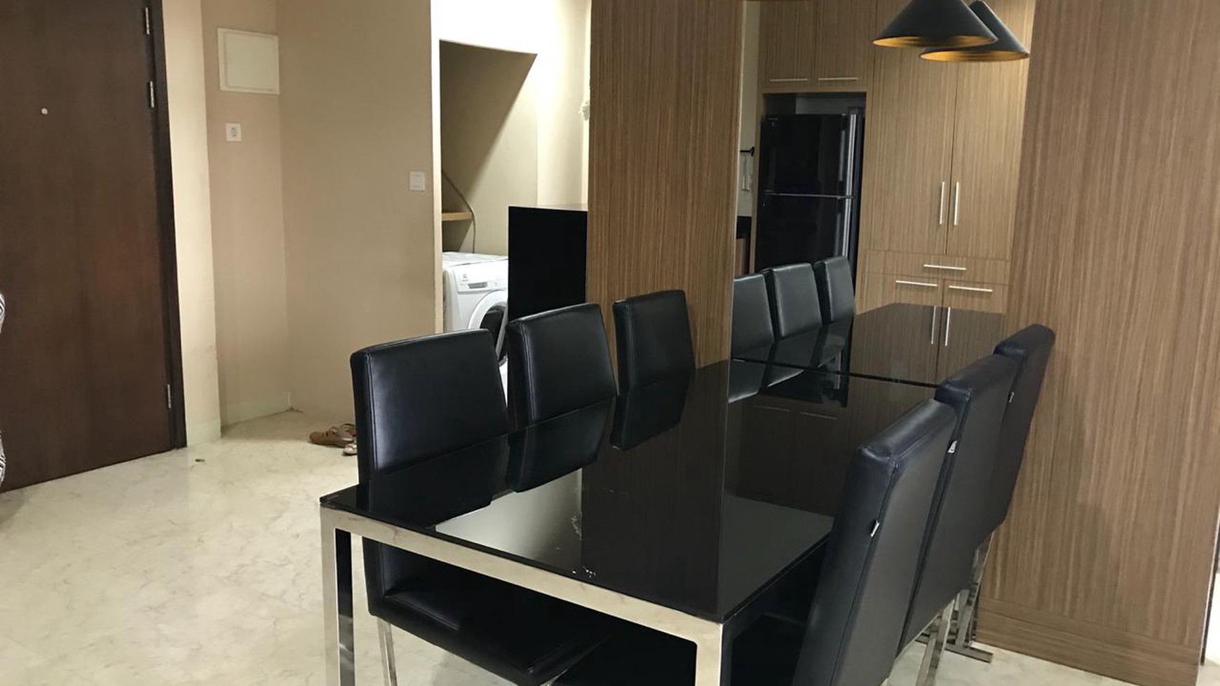 L'Avenue 3BR apartment unit with double view