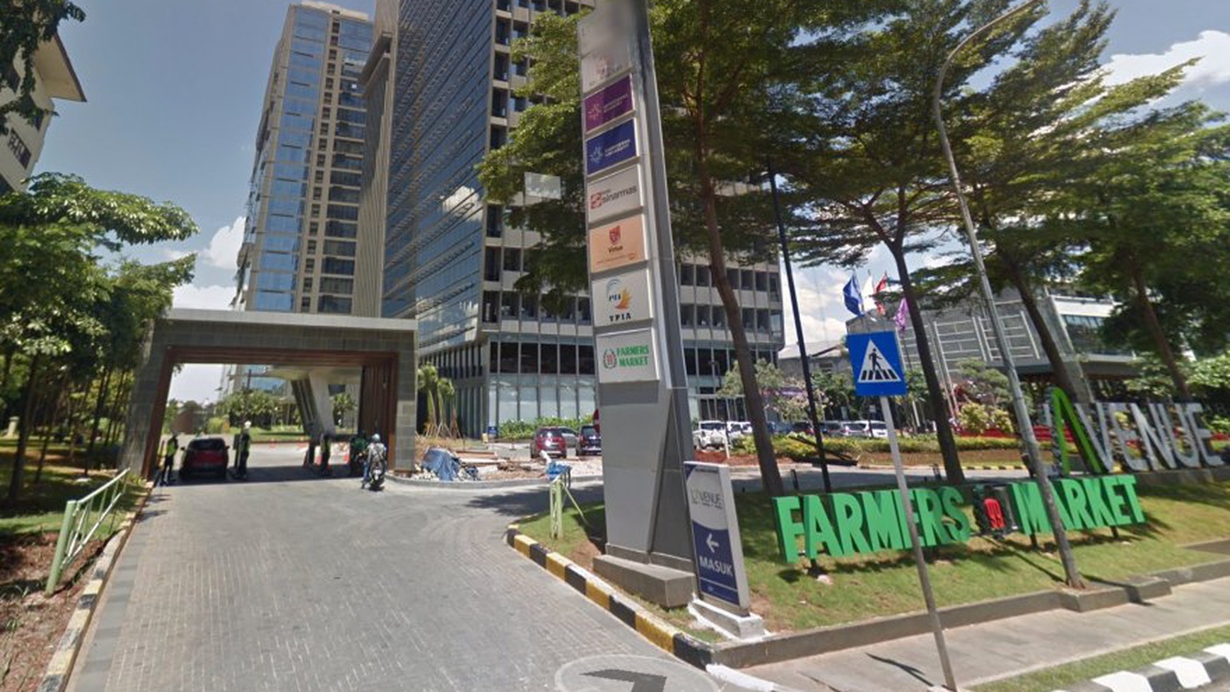 L'Avenue 3BR apartment unit with double view