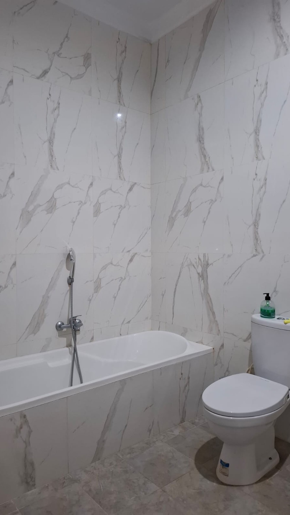 Rumah Mewah Semi Furnish di Perum Vasana Residence Condong Catur Sleman.