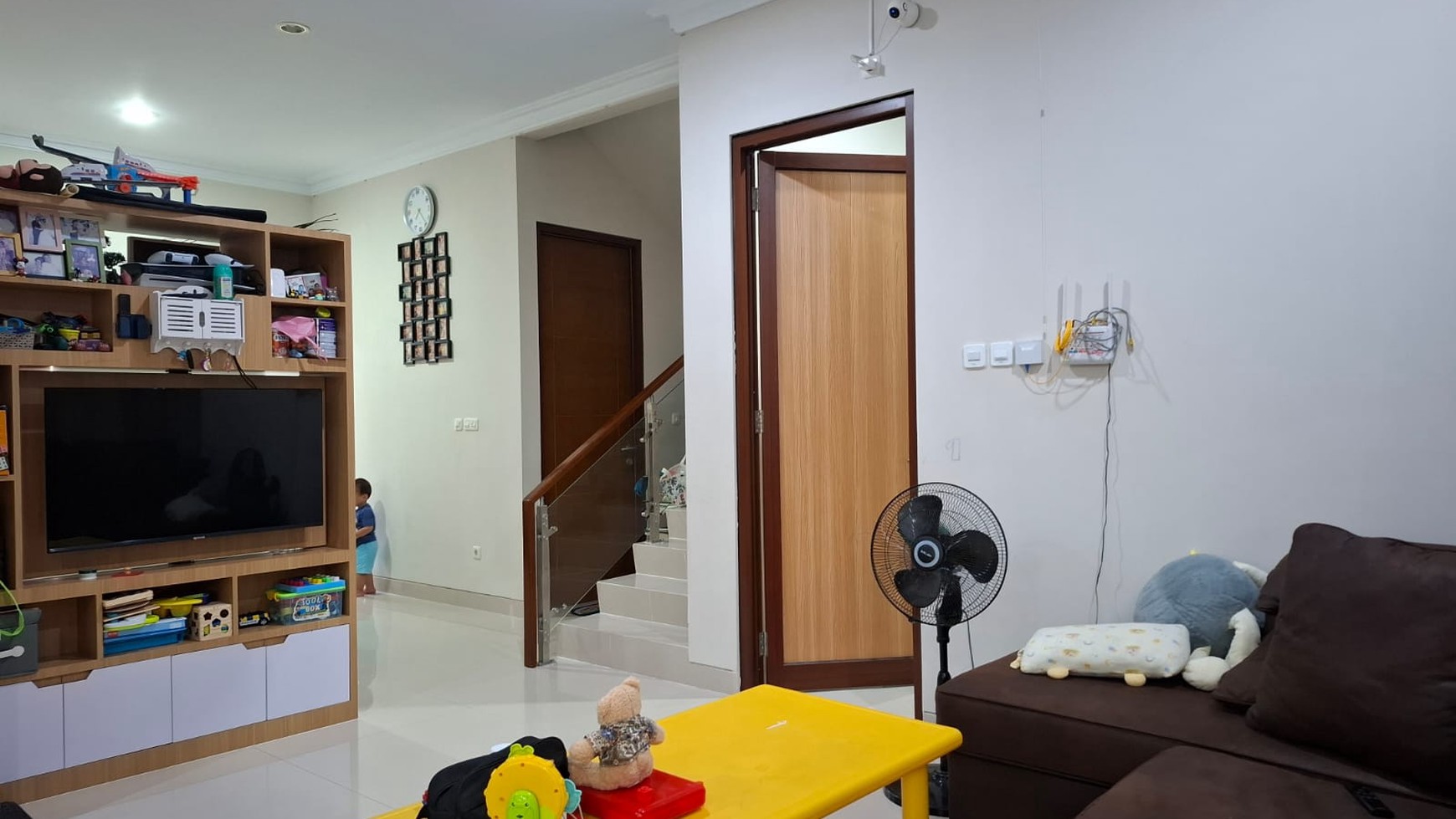 Rumah Mewah Semi Furnish di Perum Vasana Residence Condong Catur Sleman.